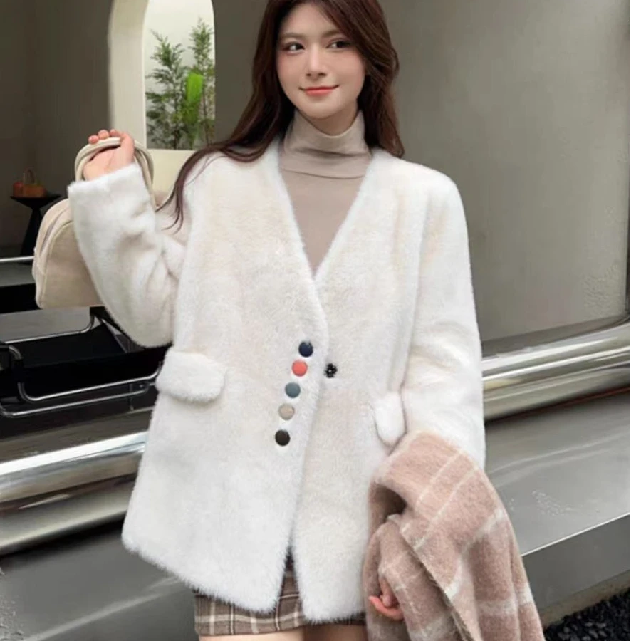 [大静女装]冬季V领显瘦设计感彩扣上衣高级轻奢气质毛毛外套女