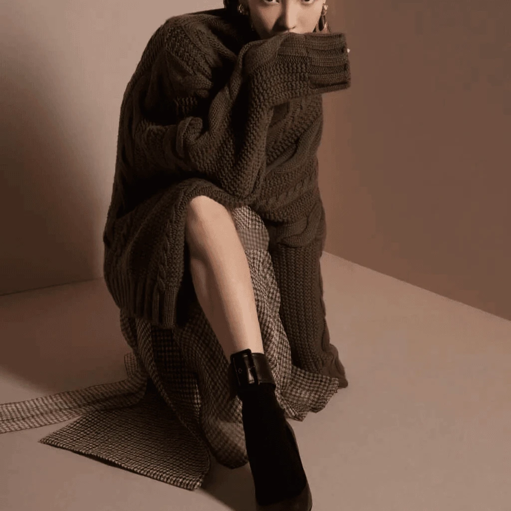 【她的美丽和她衣服的华美相互映衬】-宽松气质女装-婉婉-951