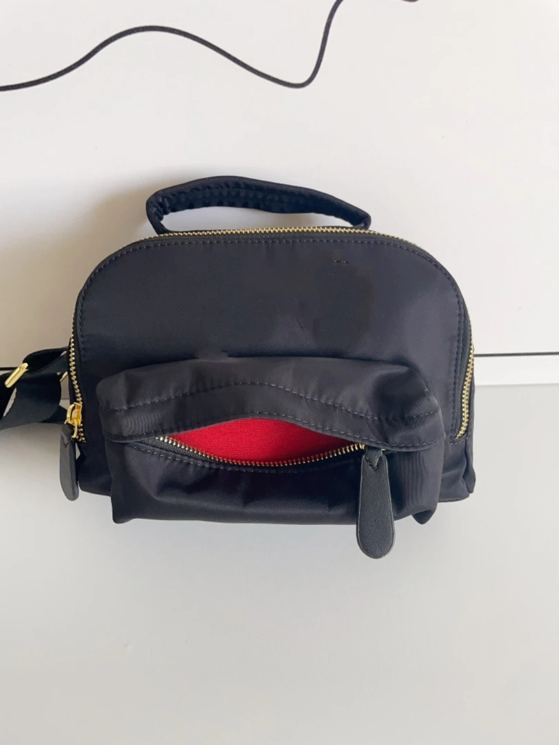 【HZ出口订单】哎呀大眼睛黑色小众小包包0088