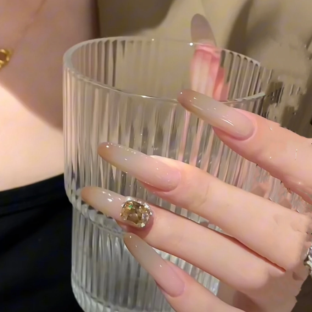 【甜辣酱】燕姐纯手工穿戴美甲显白气质裸粉渐变拍拍胶新款美甲成品