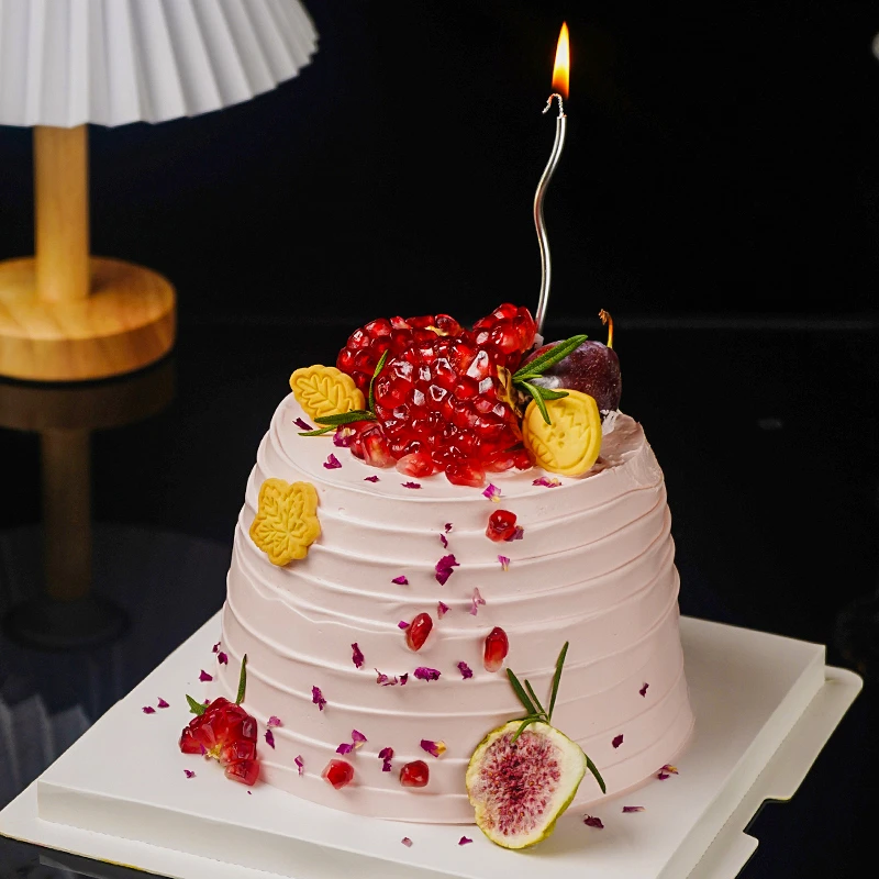 玫瑰花瓣干花甜品慕斯装扮板栗枫叶饼干曲线蜡烛简约生日烘焙装饰