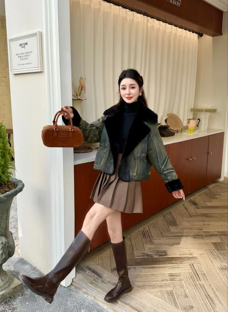 兰兰家气质冬季短款加厚时尚牛仔拼接外套