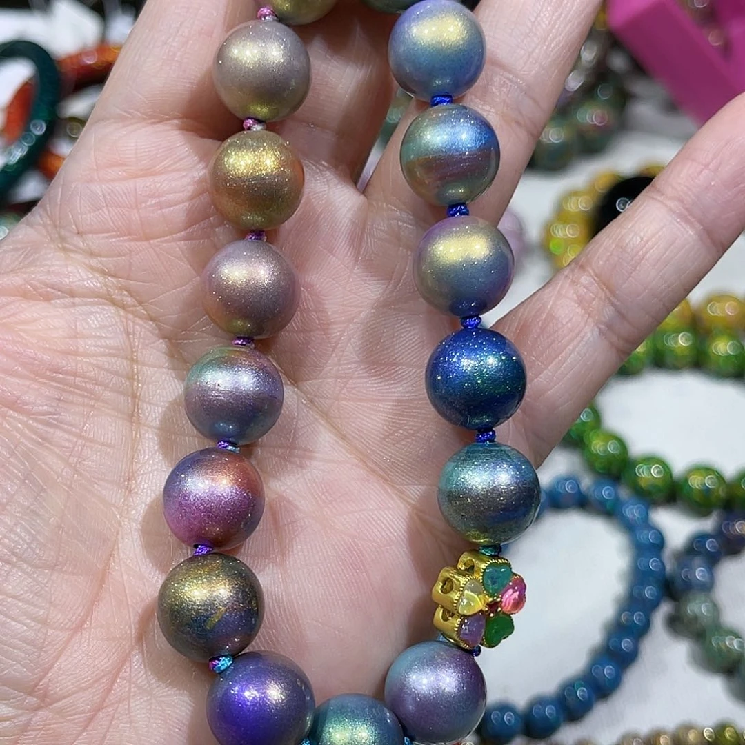 意**为大漆手机链。