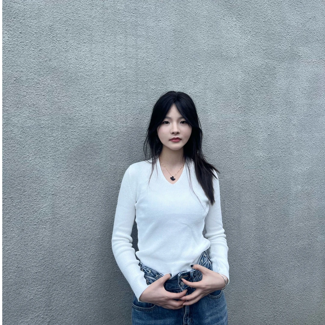 法式温柔慵懒风毛衣女秋冬季新款设计感软糯针织上衣潮