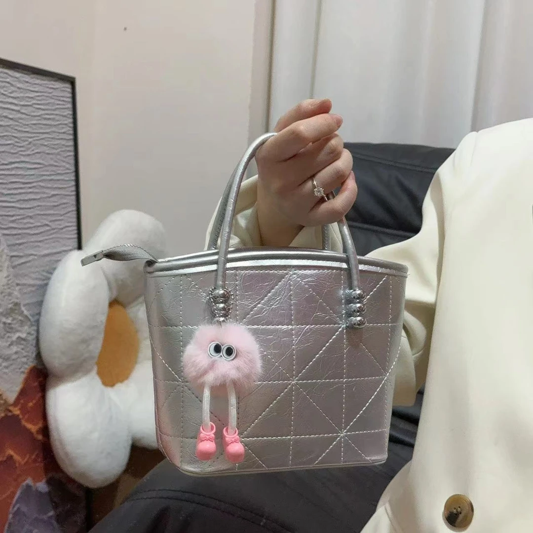 281--320新款女士斜挎包 【挂件不送】时尚简约经典