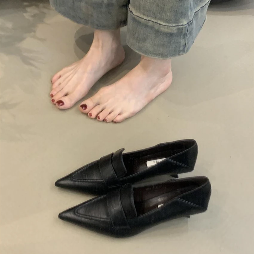 1639-2  小皮鞋中跟细跟尖头单鞋女鞋子英伦风单鞋欧美风秋冬女鞋