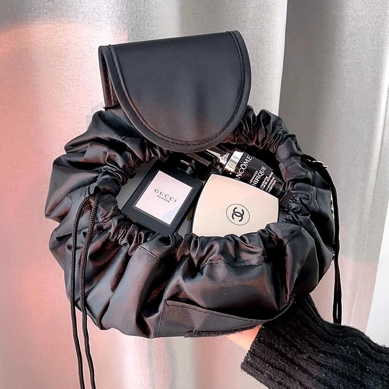 高级感P人化妆包ins黑色大容量旅行便携宿舍抽绳洗漱包懒人收纳包