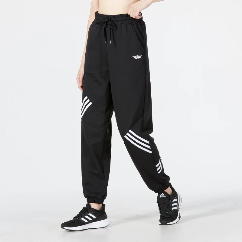 Adidas阿迪达斯NEO女裤2023新款运动裤休闲宽松束脚裤长裤HN2388