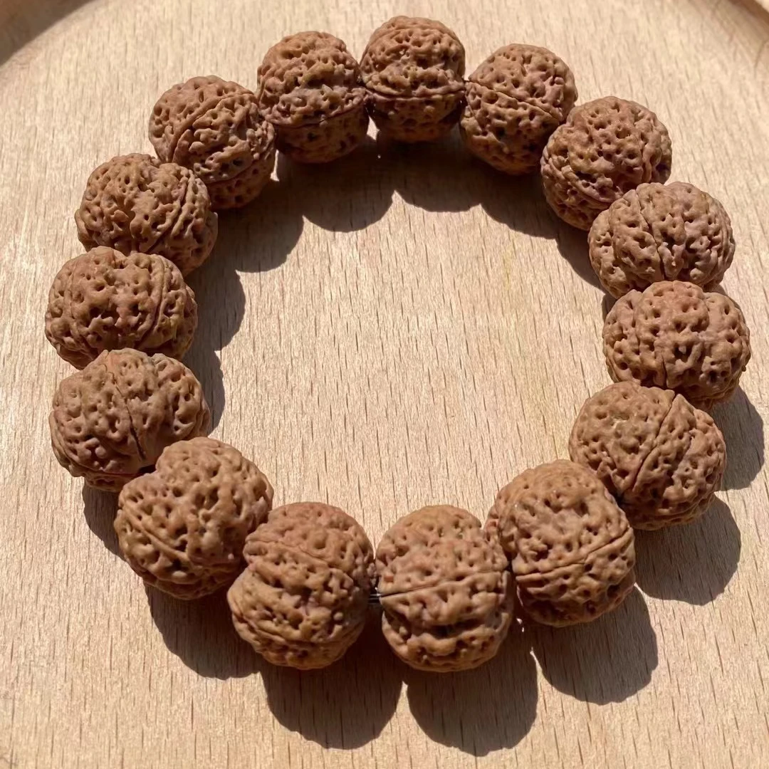 尼泊尔大金刚六瓣瓣线分明圆桩蜂王