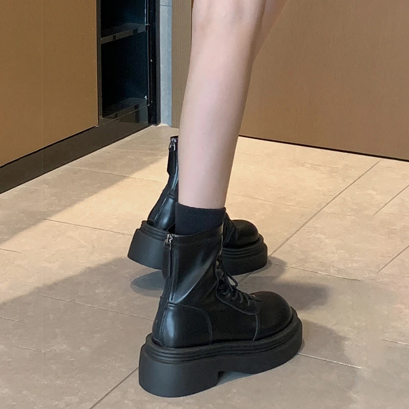 贾不假马丁靴女款2023新款冬季单靴英伦风短靴厚底增高小个子靴子