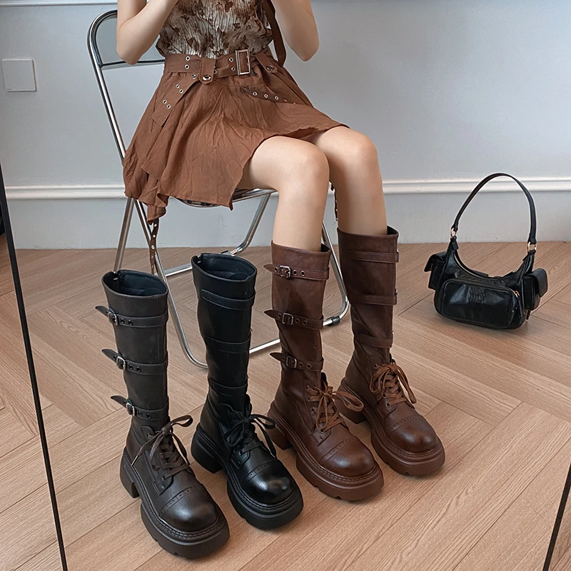 贾不假2024春季新款百搭厚底女士马丁靴中筒时尚英伦风圆头靴子女