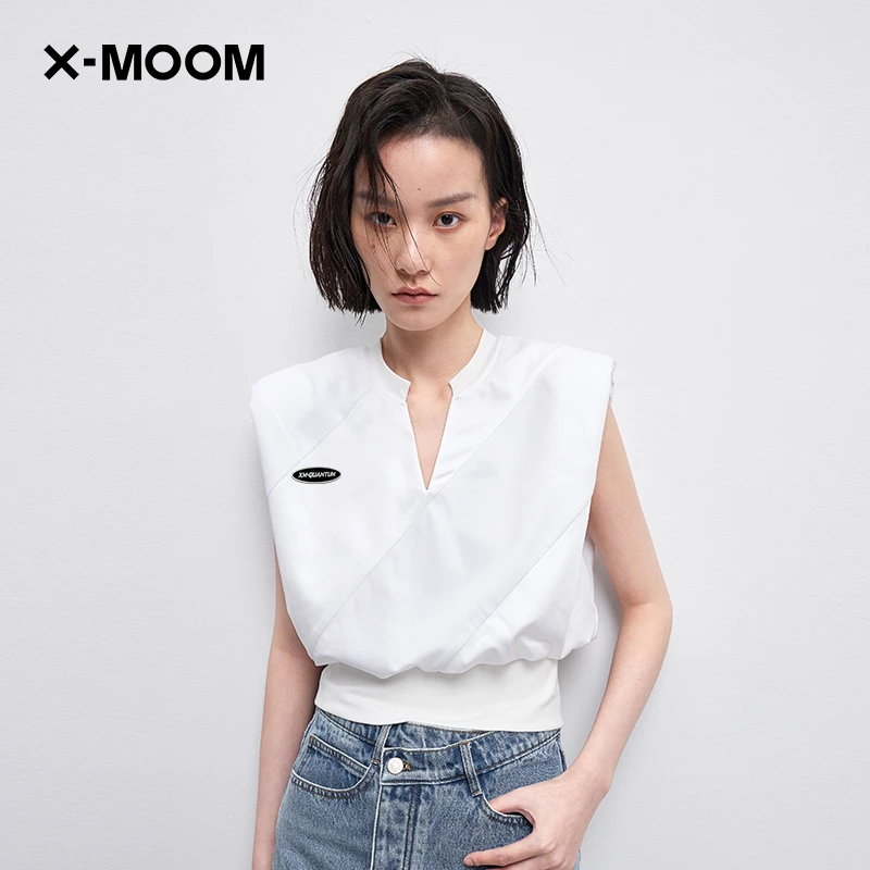 X-MOOM背心白色时尚休闲针梭织拼接收下摆无袖宽肩上衣ZWXED19713