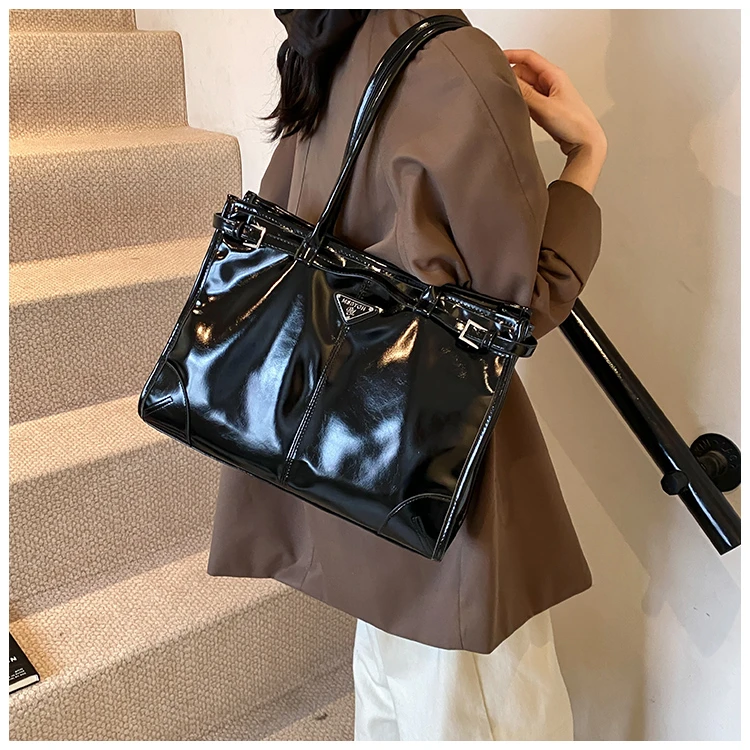 【粉丝专属】轻奢大容量亮面腋下托特包女士秋冬时尚百搭漆皮单肩包