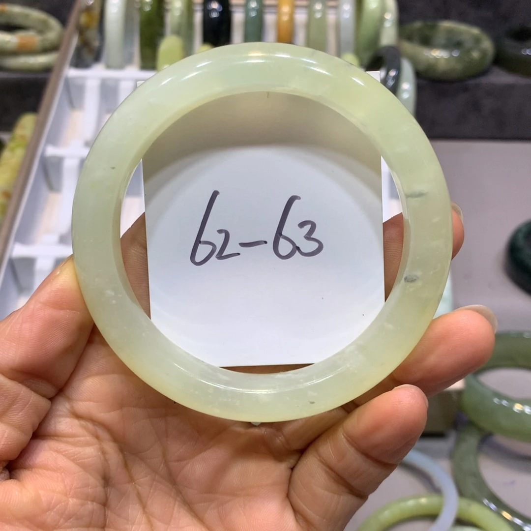 岫玉手镯未镶嵌手镯64