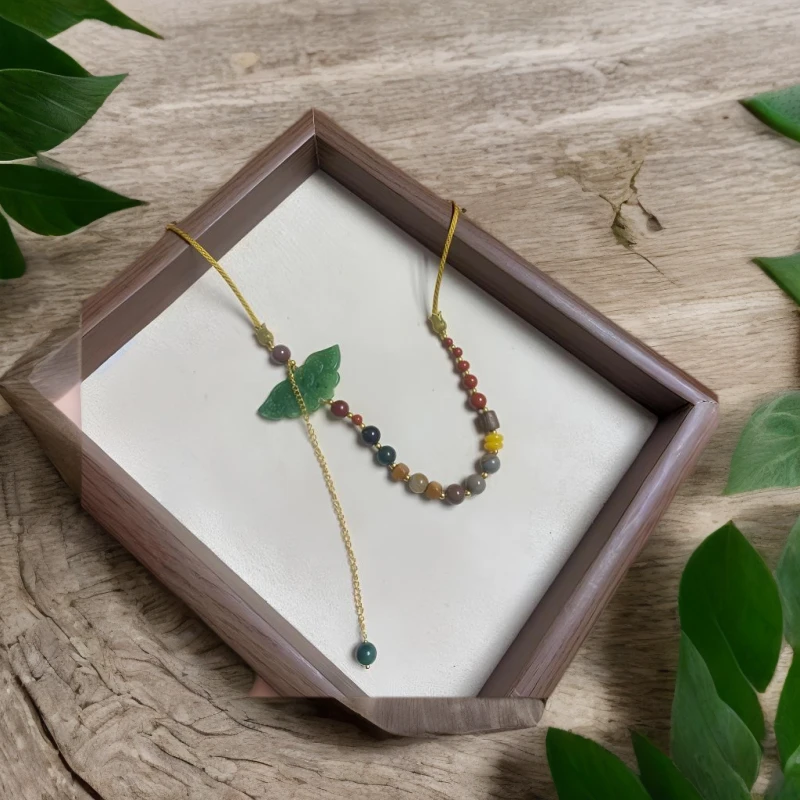 天然和田碧玉 蝴蝶吊坠彩色石 小仙女必备款