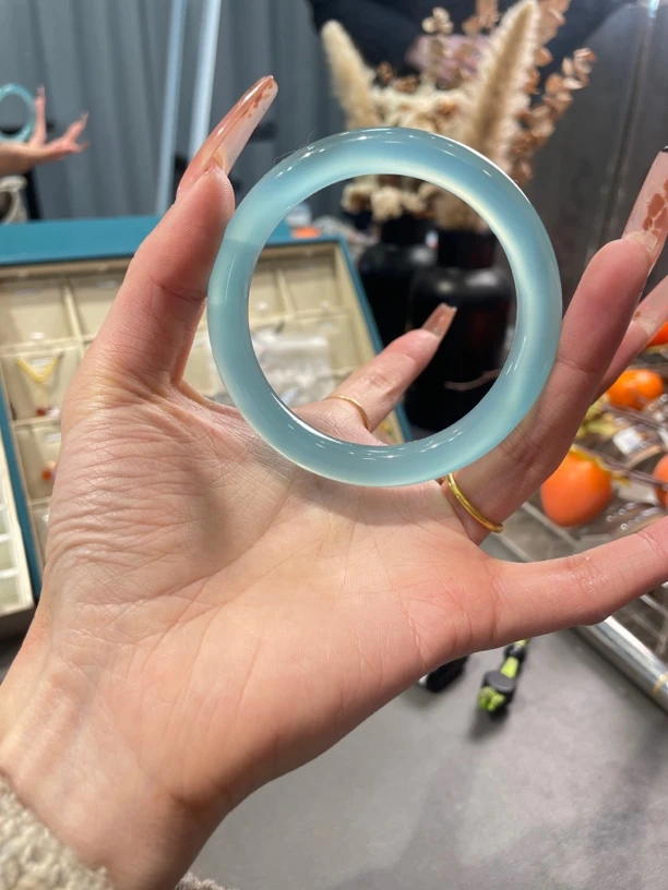 天然玛瑙玉髓冰透浅蓝浅灰库里蓝特惠款