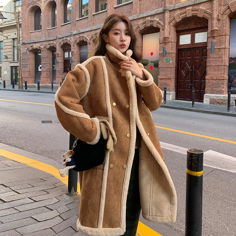 美拉德皮毛一体大衣女中长款2024冬季新款休闲拼接羊羔毛加绒外套