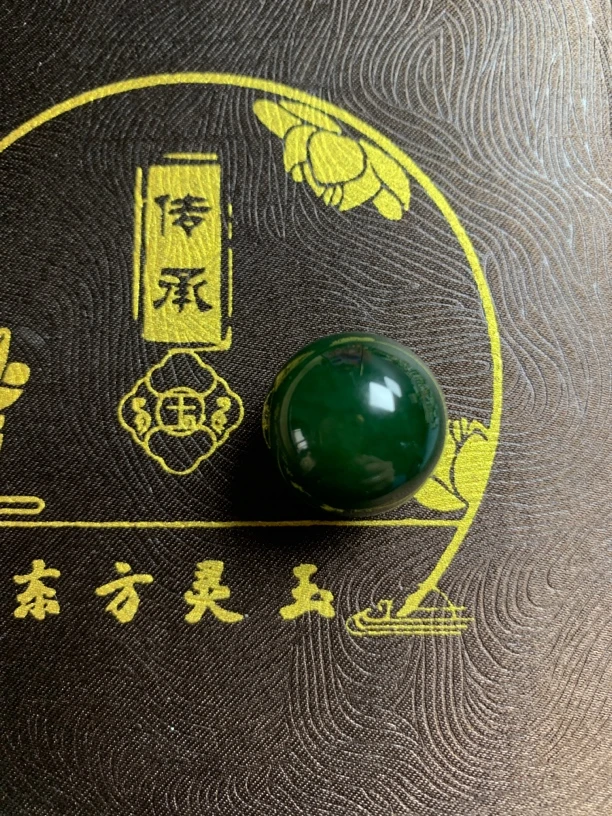 和田玉 老坑碧玉 卡20 多宝单珠 吊坠 七号坑红皮老料 带红皮肉细