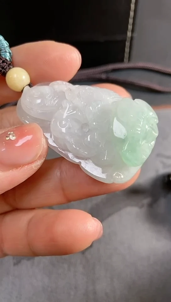 【闪购商品】翡翠颈饰未镶嵌吊坠