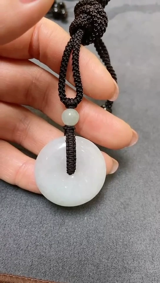 【闪购商品】翡翠颈饰未镶嵌吊坠