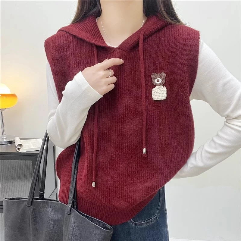 【衣朵设计】减龄刺绣小熊学院风无袖针织衫女装秋季叠穿连帽马甲