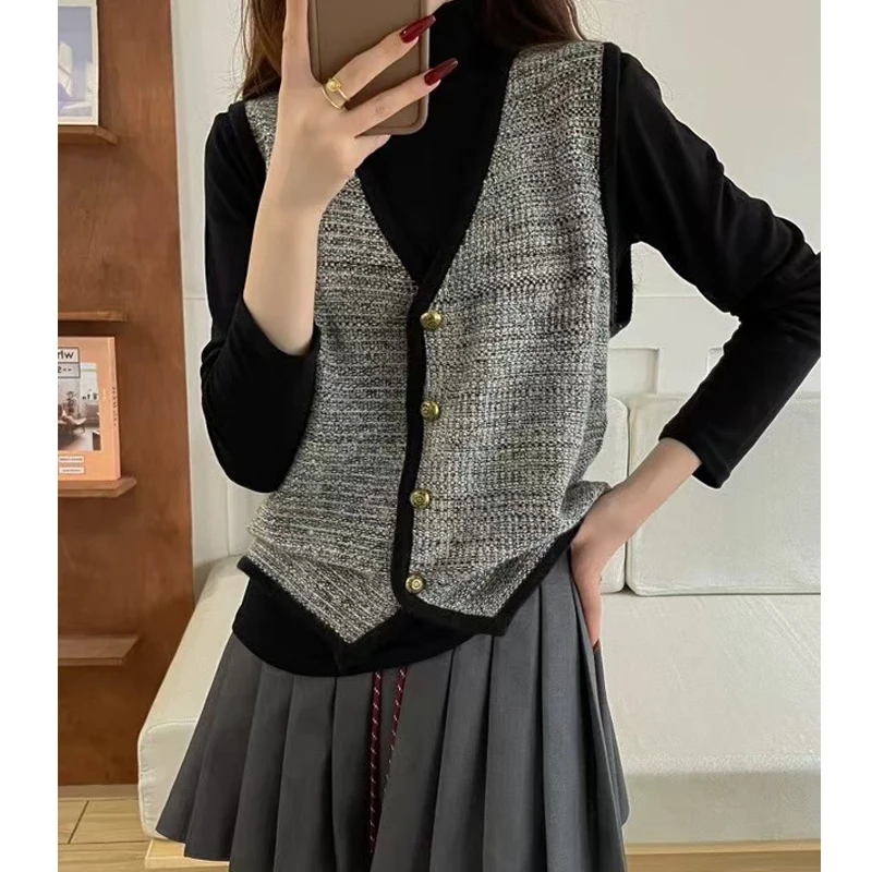 【衣朵设计】灰色小香风无袖马甲女款2025新款秋季别致小个子坎肩