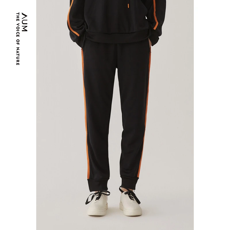 【妍妍精选】AUM/噢姆春新品休闲束脚显瘦小脚裤卫裤M1AY10355