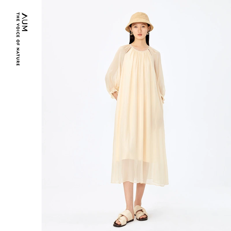 【艾钱钱精选】AUM/噢姆白色时尚休闲桑蚕丝连衣裙M1DE24226