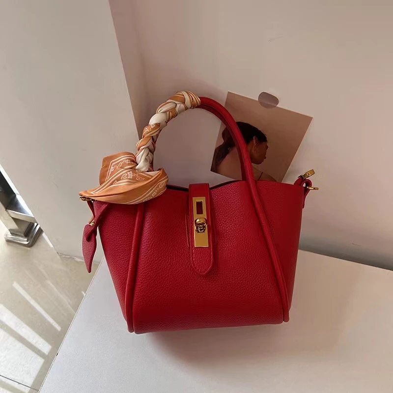 结婚包新娘上班包真皮高级感大容量轻奢手提菜篮子包包包气质女生