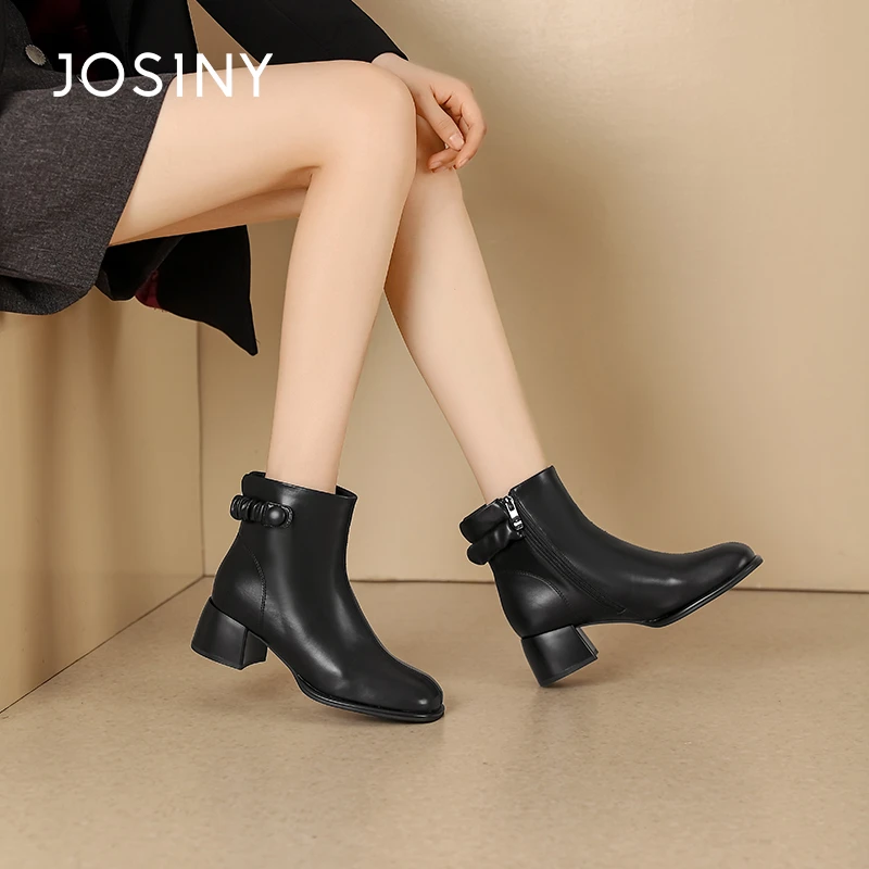 卓诗尼设计感气质短靴女2024年秋冬时装靴中跟瘦瘦靴