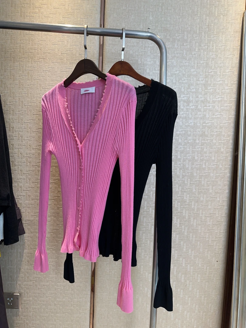 极细美丽奴羊毛针织开衫