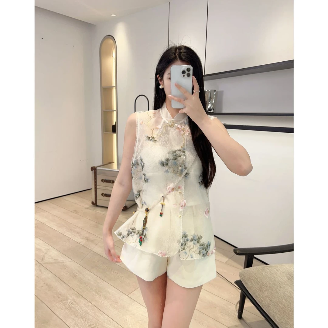 迎客松桃花刺绣欧根纱斜襟立领马甲  Q121