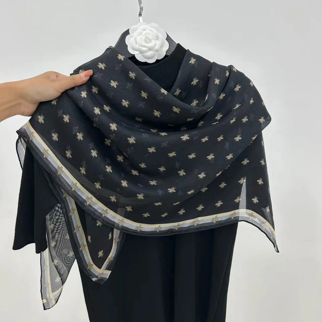 桑蚕丝单面西丽纱小蜜蜂105方巾手工卷边百搭女士夏日防晒披肩