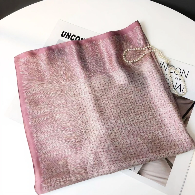 桑蚕丝丝巾玫瑰粉小香风68方巾女士丝巾围巾搭配防晒披肩外搭C037