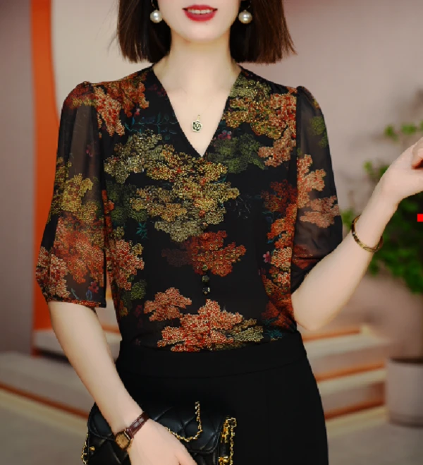 新款上衣百搭时尚气质v领印花洋气经典高级