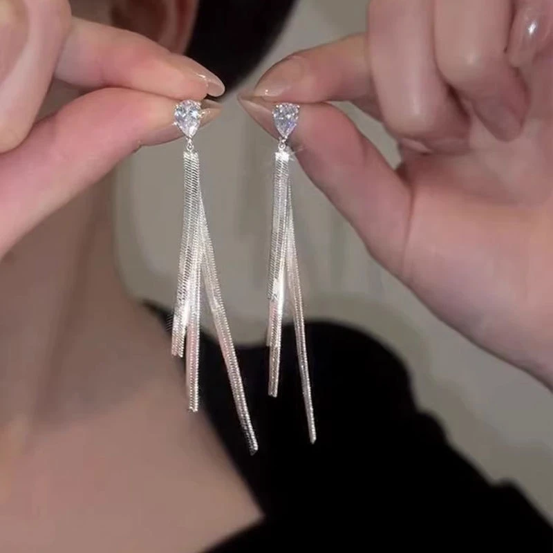 合金耳饰 长款流苏耳环女气质高级感耳钉2024新款爆款显脸瘦耳饰