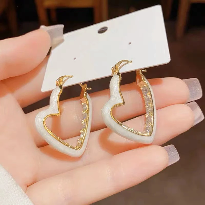 铜合金耳饰 网红爆款爱心耳扣小众设计滴釉轻奢高级感气质耳环女