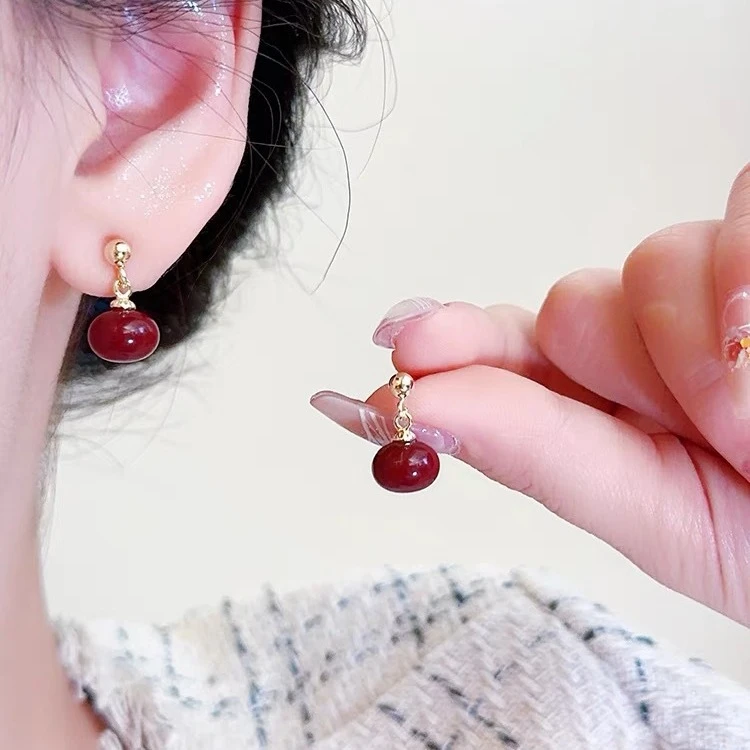 秋冬酒红色珠珠耳钉网红爆款小众气质耳饰轻奢高级感简约耳环耳坠
