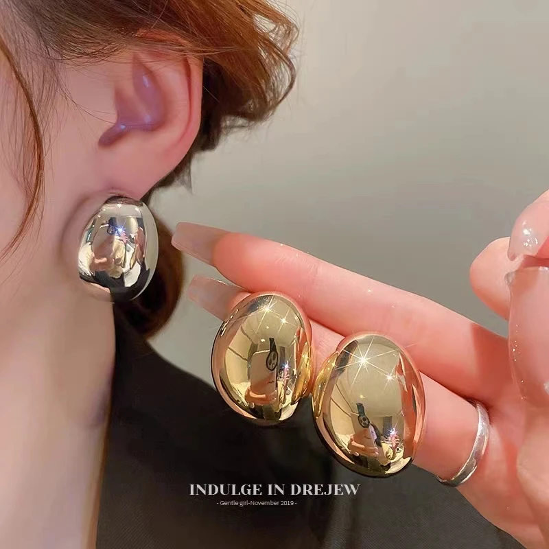 2023新款金色夸张耳环女爆款轻奢小众设计感高级法式气质耳钉饰潮