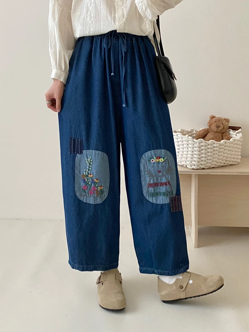 2025贴布刺绣小喵松紧腰秋季新款宽松显瘦百搭柔软牛仔花苞裤女