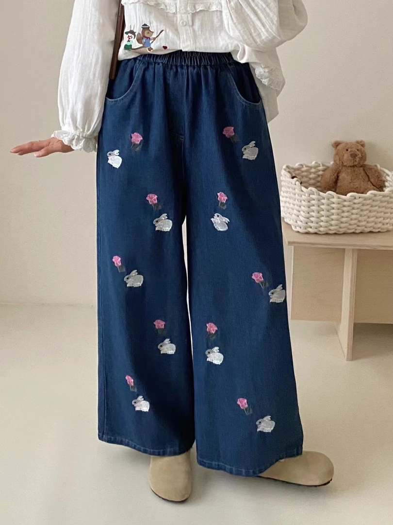日系白兔刺绣牛仔裤松紧腰宽松显瘦休闲裤 腰66-108臀120裤长94