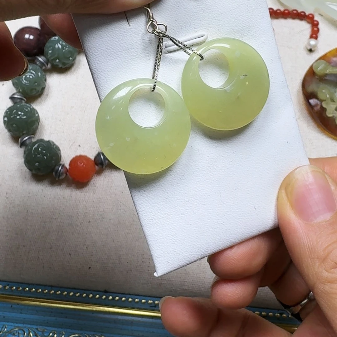 【闪购商品】蛇纹石玉耳饰未镶嵌