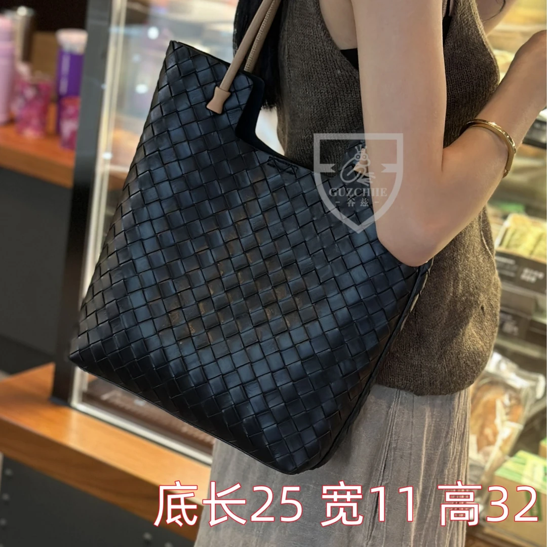 GUZCHIIE/谷兹 时尚女士包棋盘格大容量托特包洋气百搭真皮单肩包