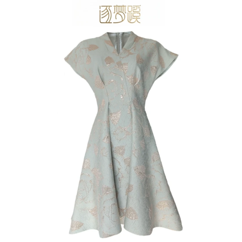 真丝薄荷漫波色立体提花V领前短后女装长连衣裙气质时尚