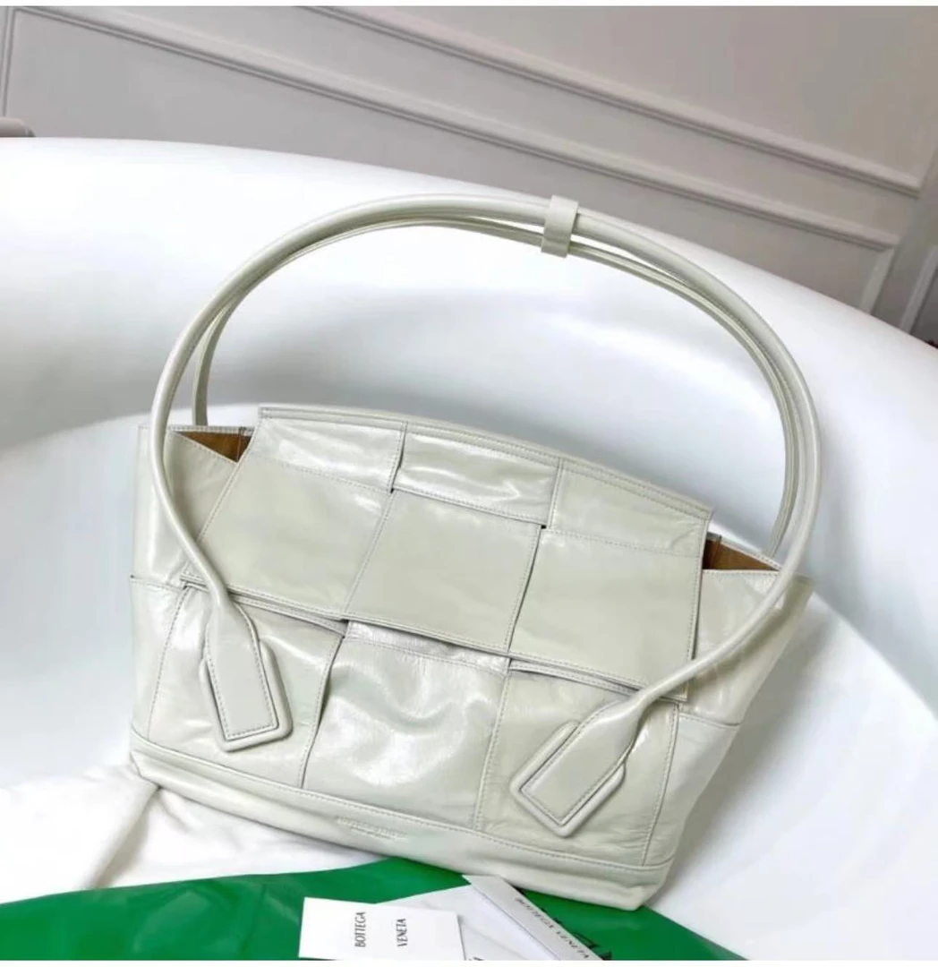 95新 BOTTEGA VENETA/葆蝶家 BV手提包/女士/D店