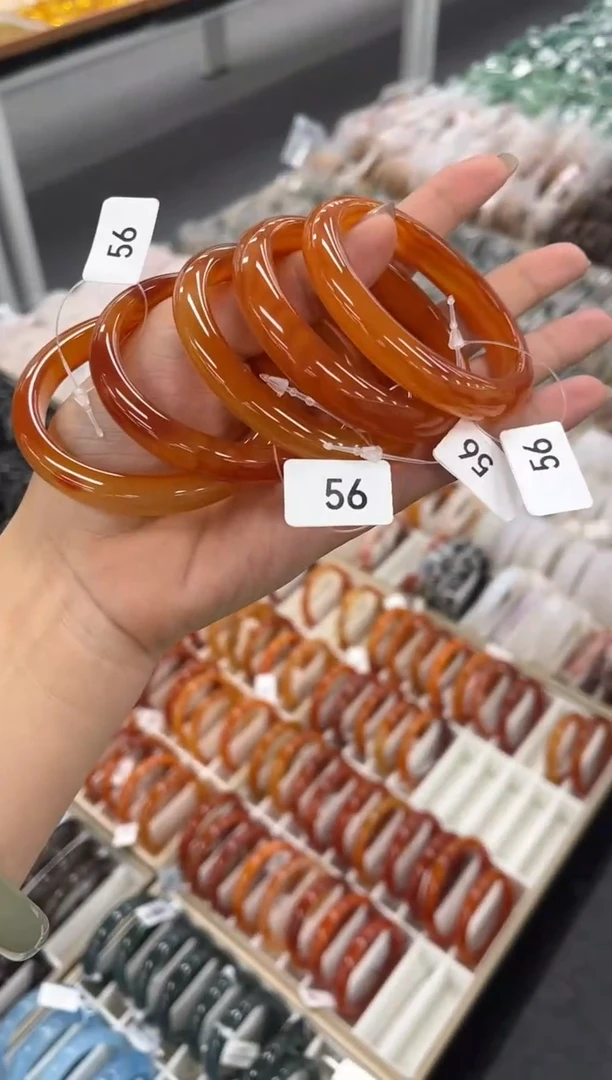 【闪购商品】玛瑙/玉髓手镯/未镶嵌玛瑙手镯/