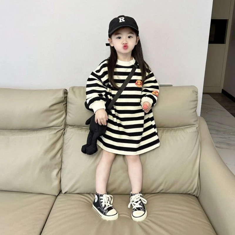 2025春季新款 女童笑脸中长款卫衣裙韩版宝宝洋气条纹休闲连衣裙