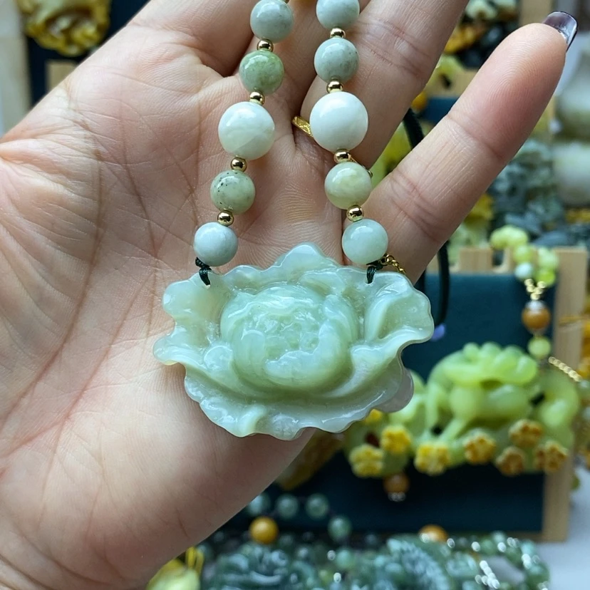 【闪购商品】蛇纹石玉挂件未镶嵌