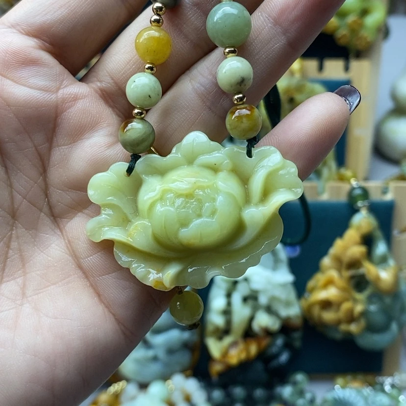 【闪购商品】蛇纹石玉挂件未镶嵌