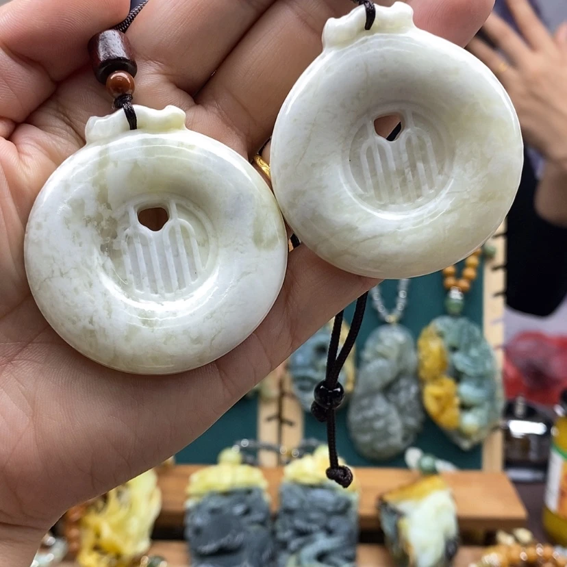 【闪购商品】蛇纹石玉挂件未镶嵌